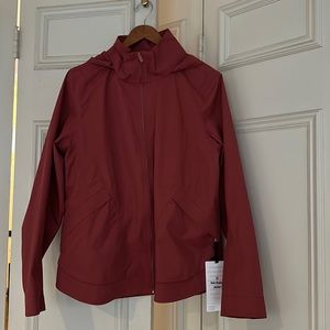 NWT Lululemon “rain seeker” jacket